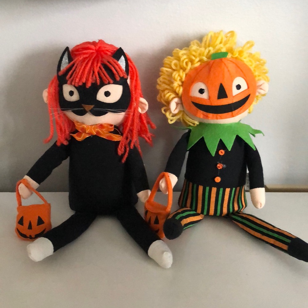 🎃 Target Hyde and Eek Halloween 2019 stuffed shelf sitters trick or treaters